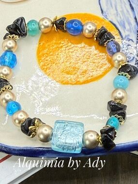 black onyx super dainty beaded bracelet/focus and protection healing crystal